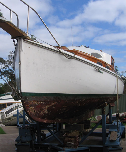 boat that needs to be antifouled