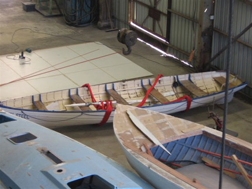 boats ready for fibreglass repairs